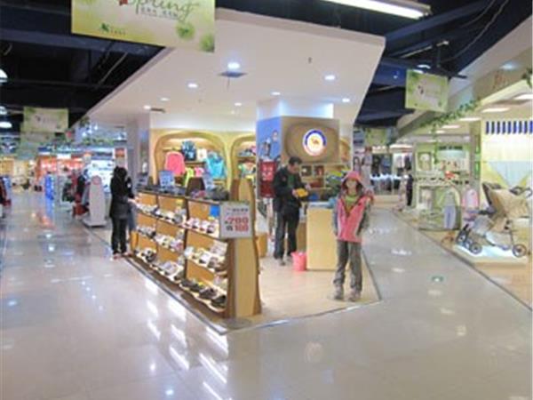 小骆驼童装店铺展示