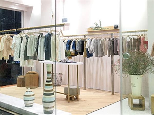 Branca童装店铺展示