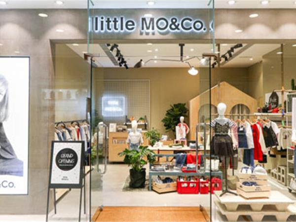 little moco童装店铺展示