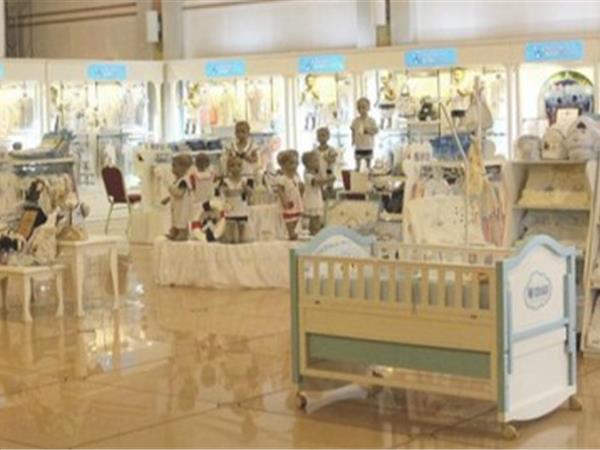 圆梦宝童装店铺展示