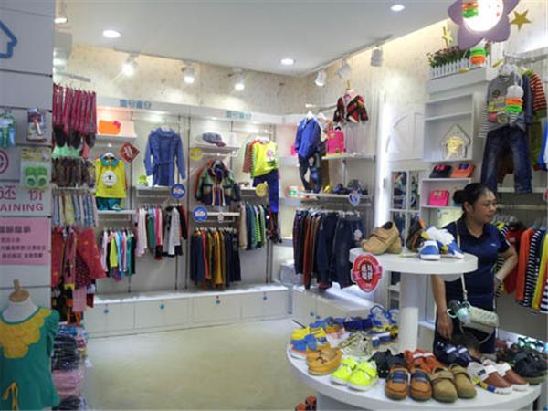 壹号童仓童装店铺展示