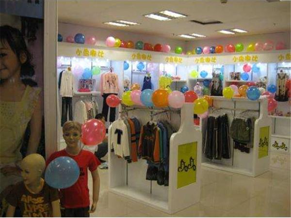 小鸟嘟比童装店铺展示