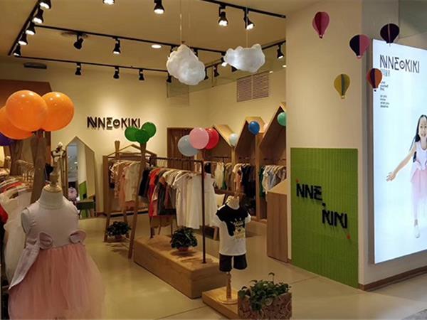 尼可童装店铺展示