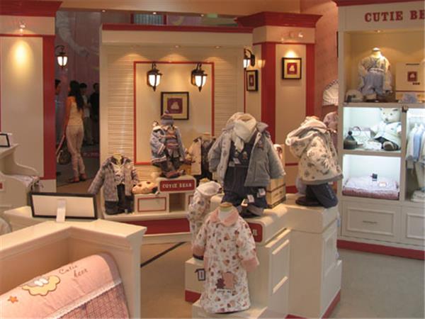 小冰熊童装店铺展示