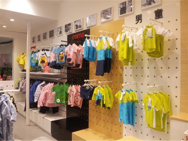 Reima童装店铺展示