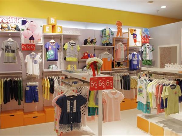 囧小孩童装店铺展示