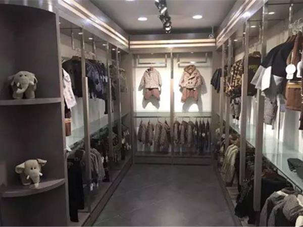 cherish forever童装店铺展示