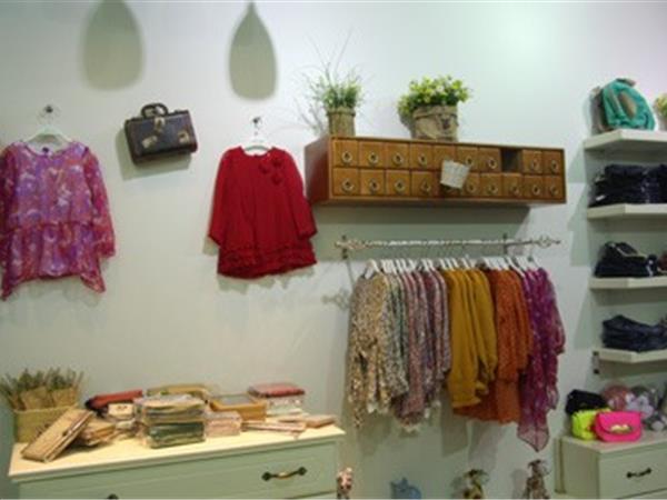 MUUZI童装店铺展示