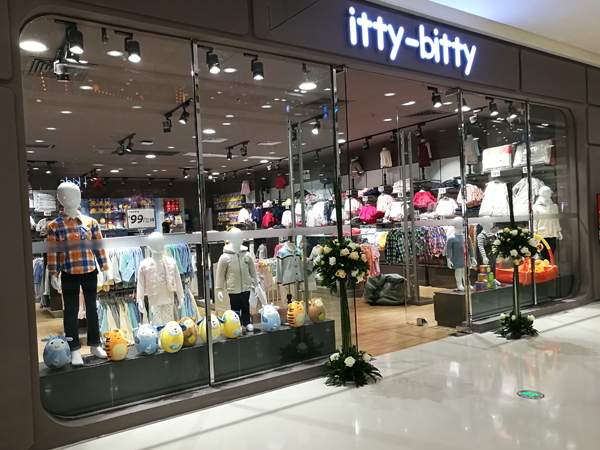 伊诗比蒂童装店铺展示