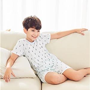 服装鞋类企业加盟选什么好？久岁伴服装鞋类企业加盟怎么样？