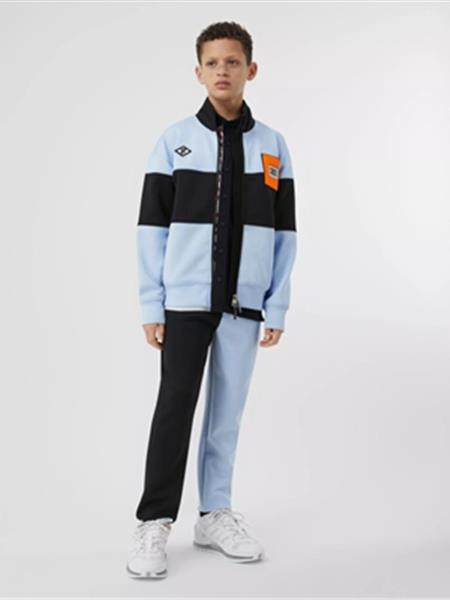 博柏利童装产品图片