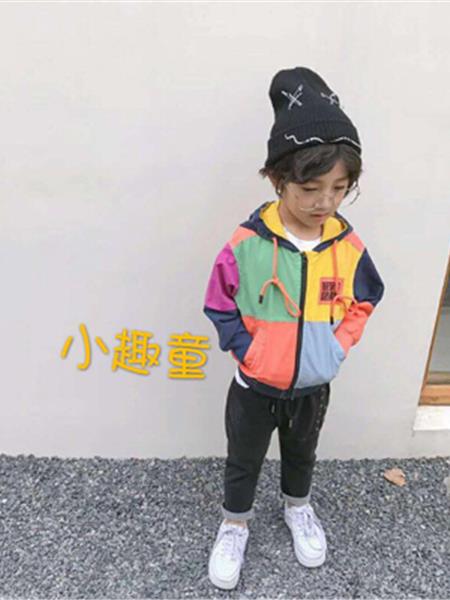 小趣童童装产品图片