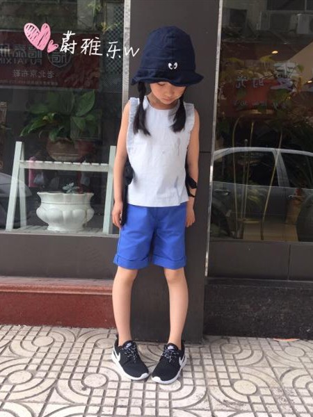 蔚雅乐童装产品图片