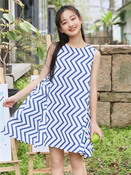米珂凯蒂童装产品图片