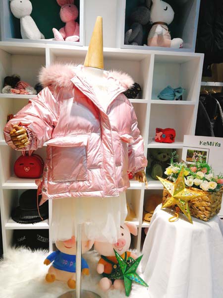 可米芽童装产品图片