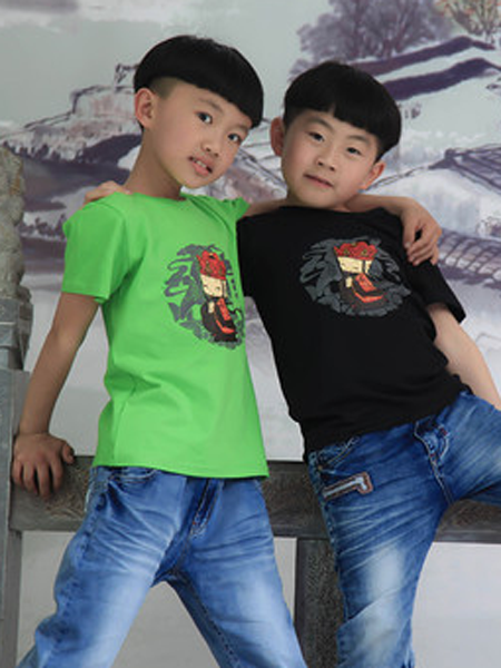 六小龄童童装产品图片