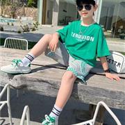 啄木鸟夏日T恤穿搭 清新阳光 休闲而自在舒适